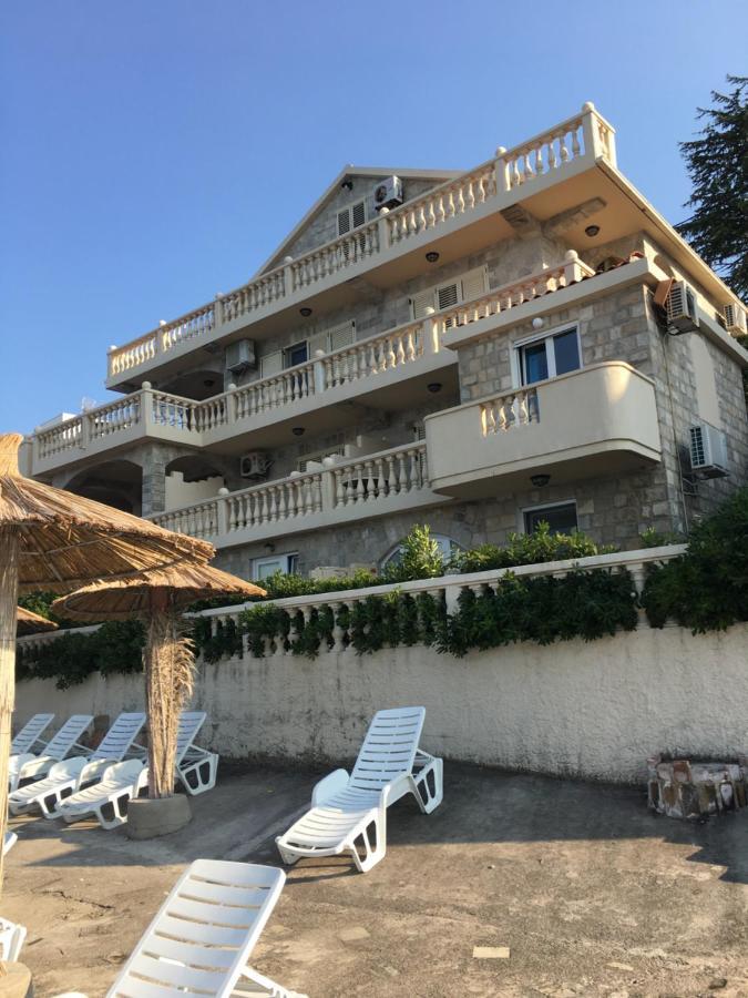 Apartments Palace Mira Mare ติวัต ภายนอก รูปภาพ