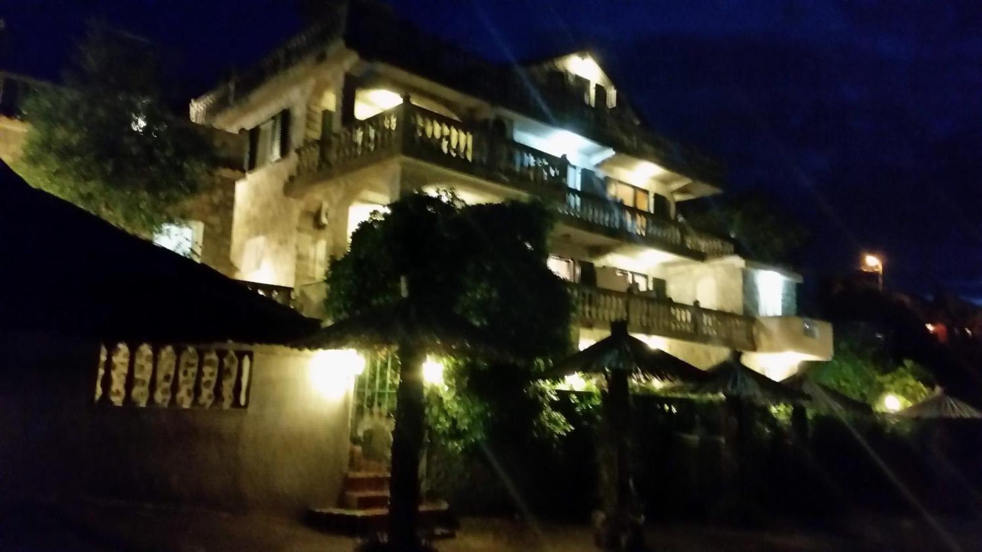 Apartments Palace Mira Mare ติวัต ภายนอก รูปภาพ