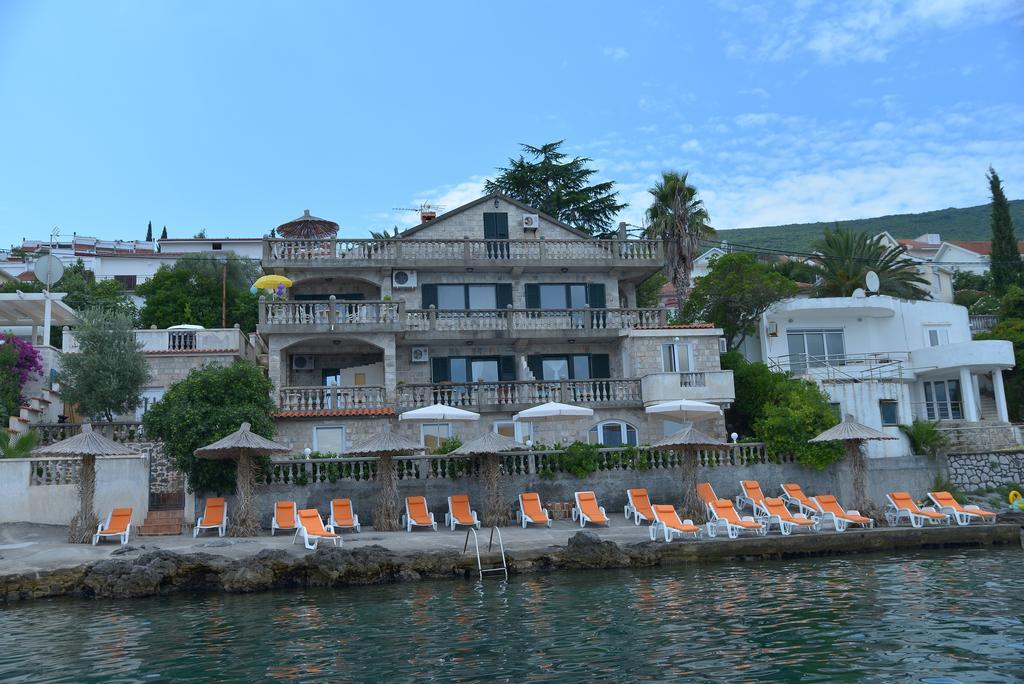 Apartments Palace Mira Mare ติวัต ภายนอก รูปภาพ