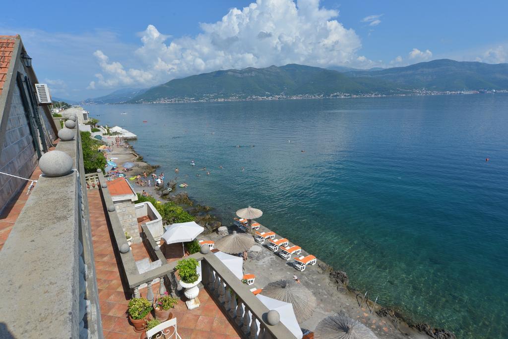 Apartments Palace Mira Mare ติวัต ภายนอก รูปภาพ
