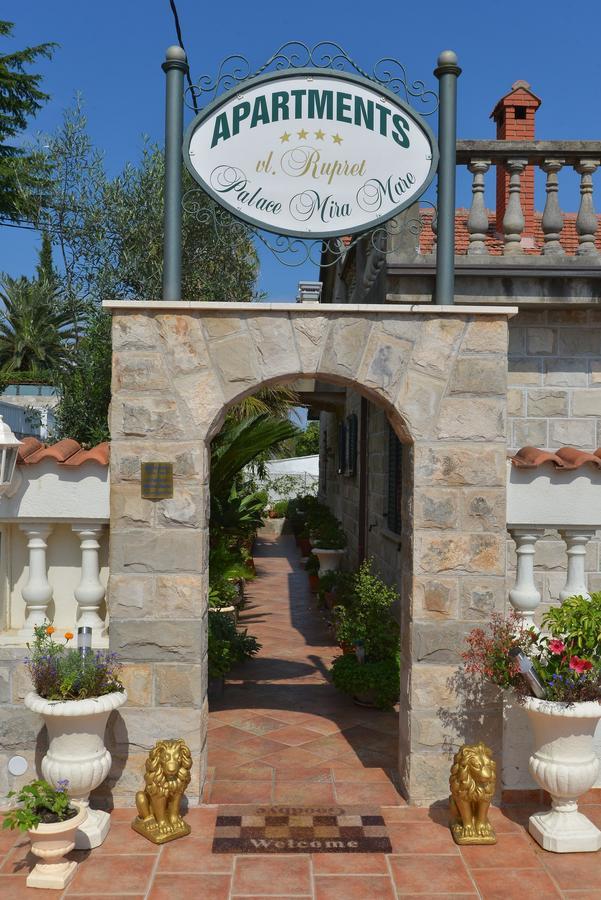 Apartments Palace Mira Mare ติวัต ภายนอก รูปภาพ